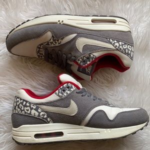 Nike women’s air max 1